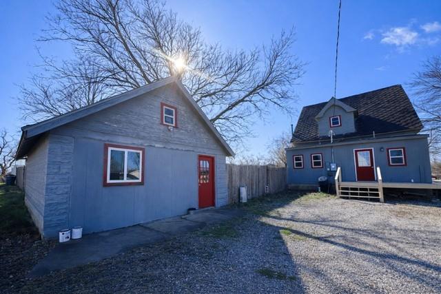 802 Sycamore St, Humboldt, KS 66748