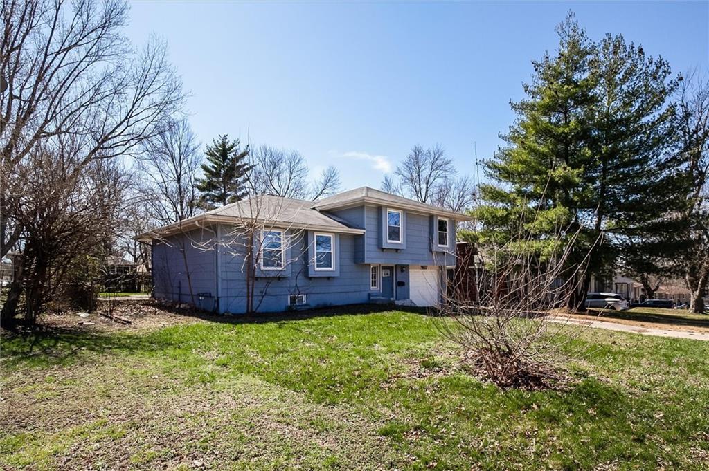 7917 E 117th St, Kansas City, MO 64134