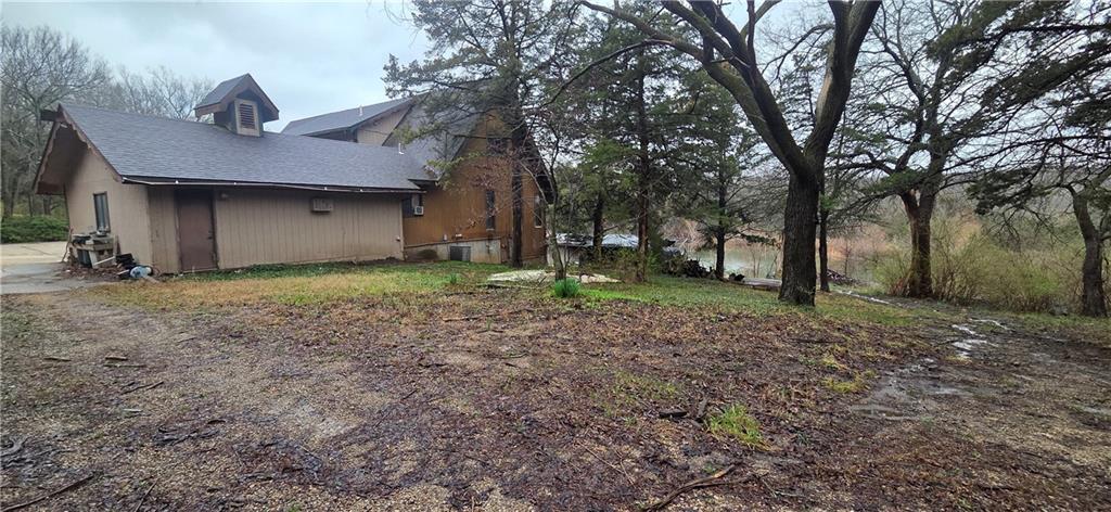 939 E 1264 Rd, Lawrence, KS 66047