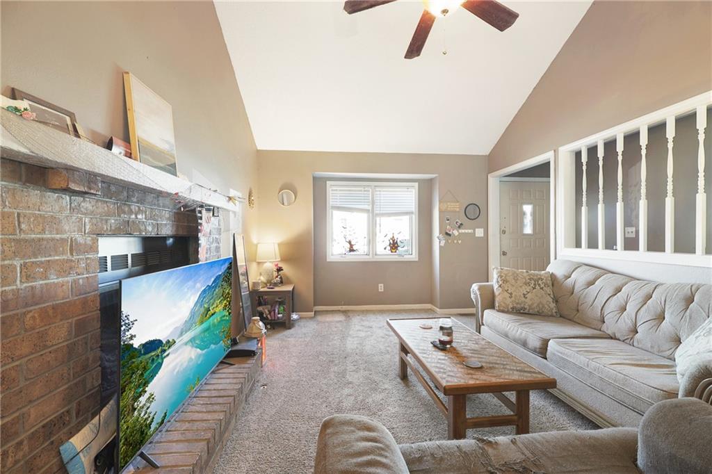 2405 Pearson Cir, Harrisonville, MO 64701