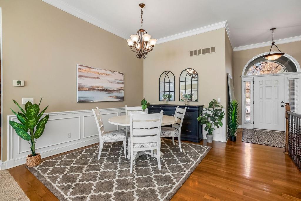 1205 Richards Cir, Raymore, MO 64083