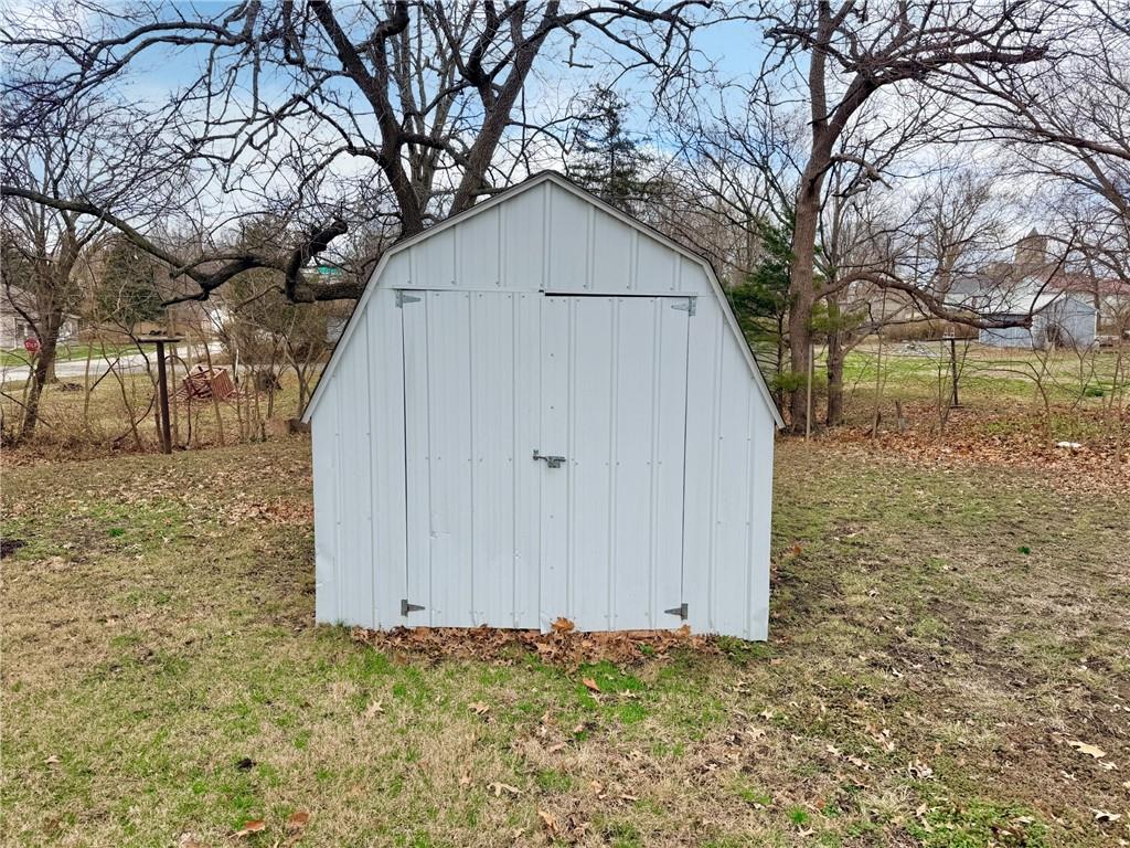 505 Pleasant View Ave, Trenton, MO 64683