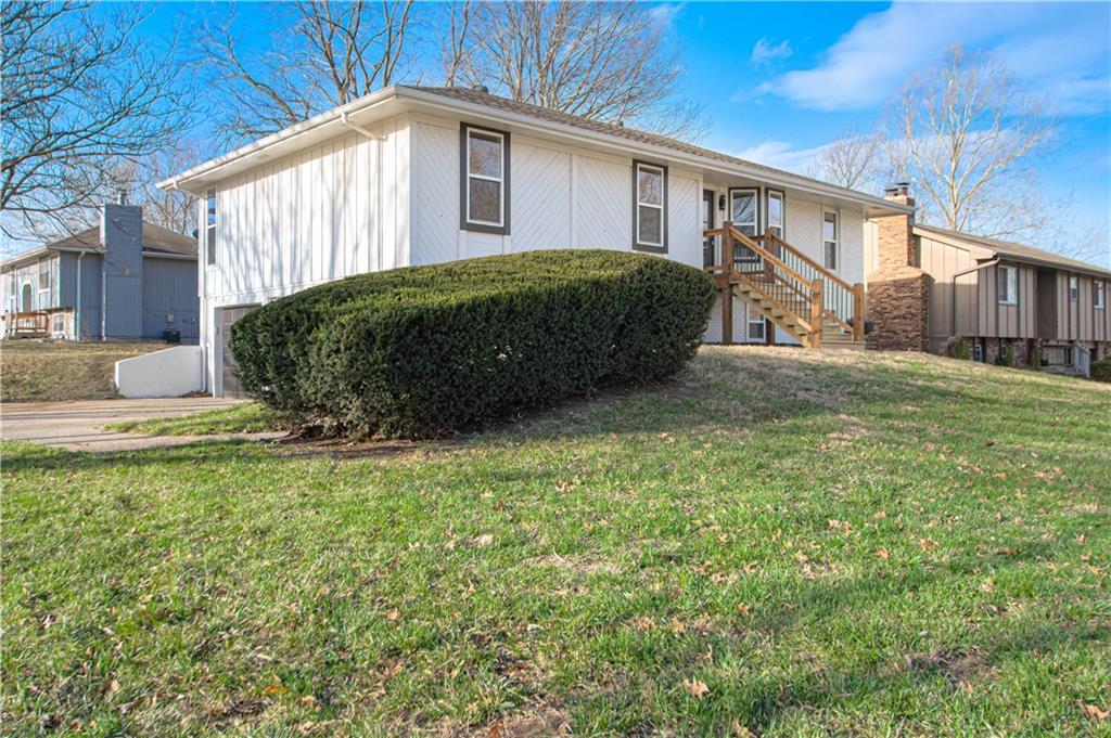 14401 NW 67th St, Parkville, MO 64152
