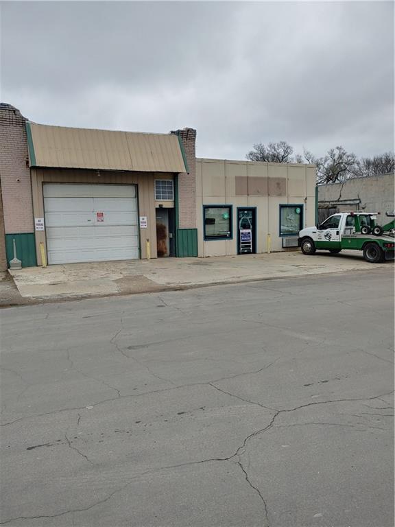 203 E Front St, Perry, KS 66073