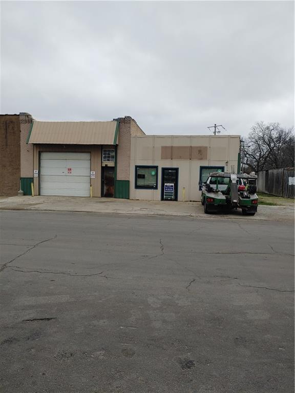 203 E Front St, Perry, KS 66073