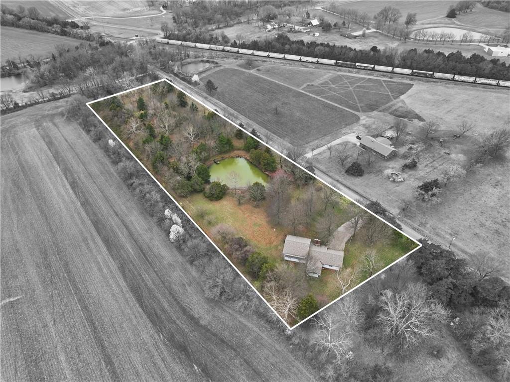 1074 S 240th St, Pittsburg, KS 66762