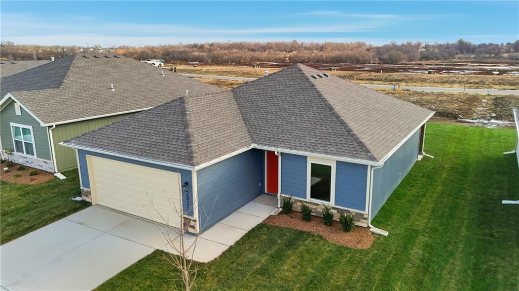 597 W Bluebird St, Gardner, KS 66030
