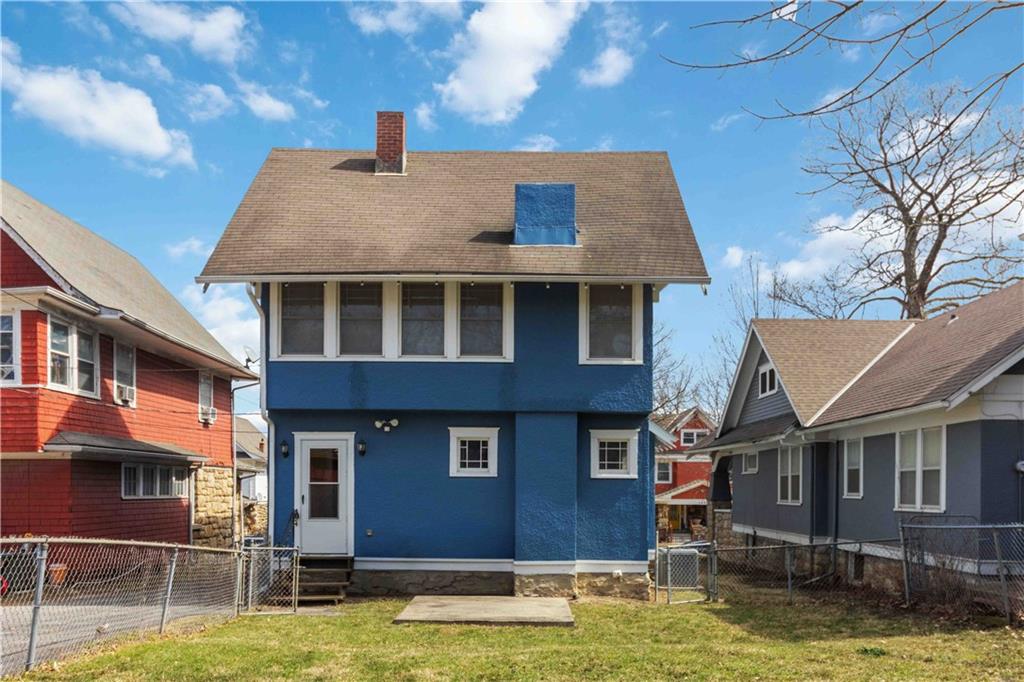 136 Lawn Ave, Kansas City, MO 64123