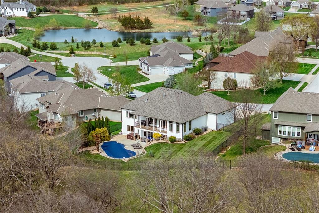 4900 SW Marguerite St, Blue Springs, MO 64015