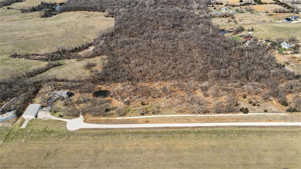 Hollingsworth Rd, Basehor, KS 66007
