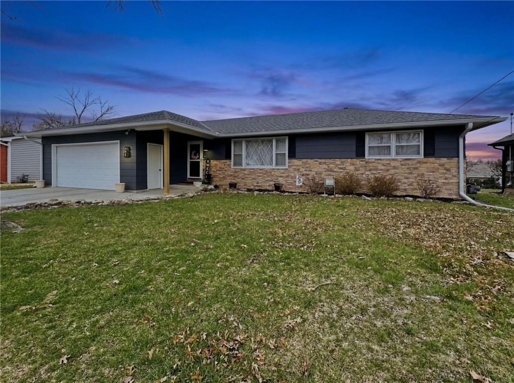 241 Southwest Dr, Chillicothe, MO 64601