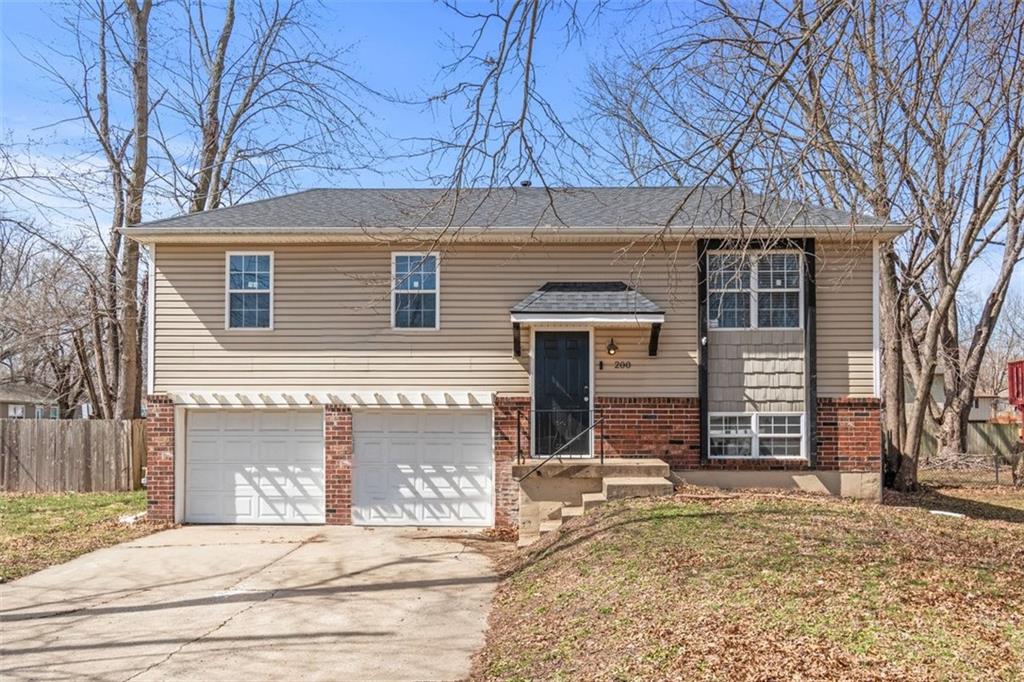200 Gregg St, Grain Valley, MO 64029