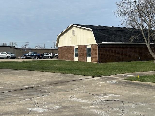 2852 Four Wheel Dr, Lawrence, KS 66047