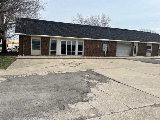 2852 Four Wheel Dr, Lawrence, KS 66047