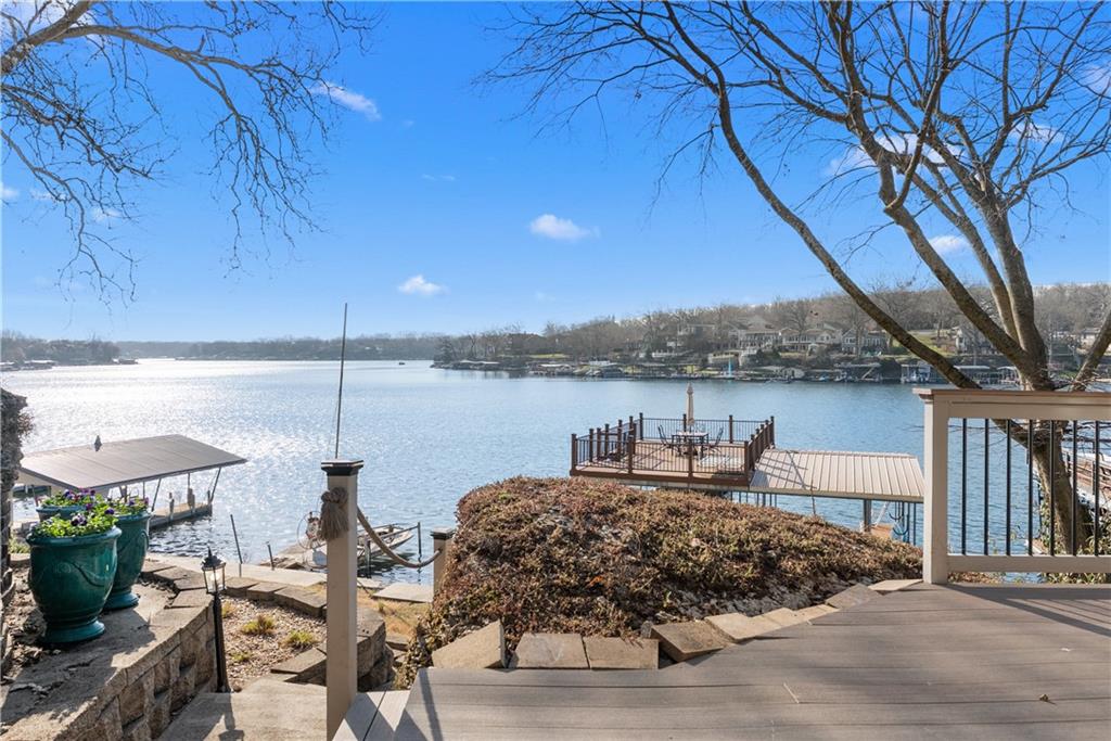20 H St, Lake Lotawana, MO 64086