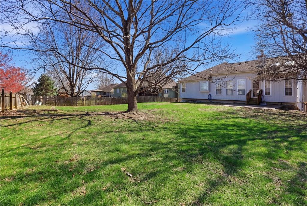 220 SW Seaside Sparrow St, Lee's Summit, MO 64082