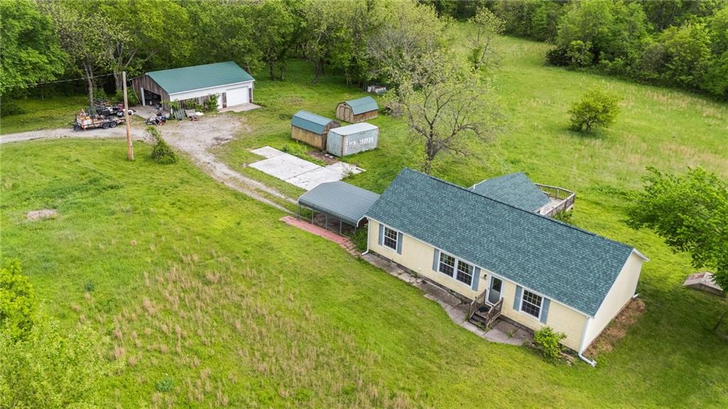 1350 Osborne Rd, Pomona, KS 66076