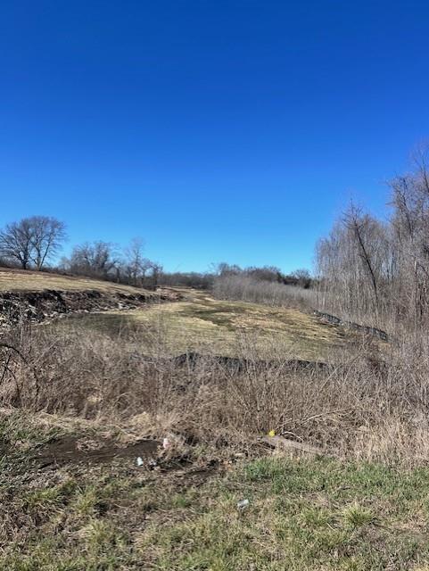Sunflower Rd, De Soto, KS 66018