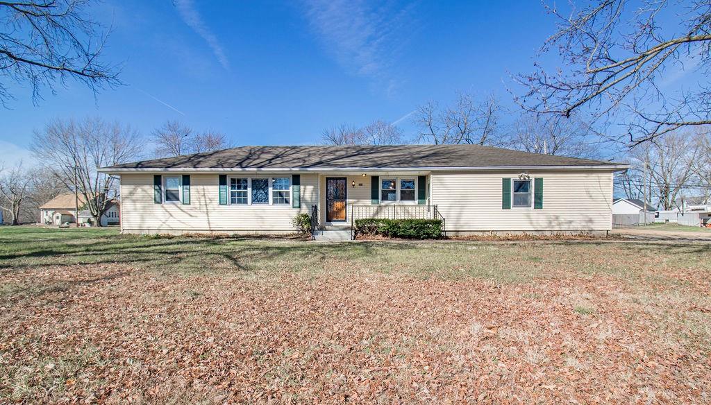 306 N Lee St, Leeton, MO 64761