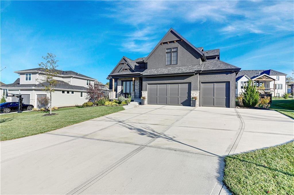 17029 King St, Overland Park, KS 66221
