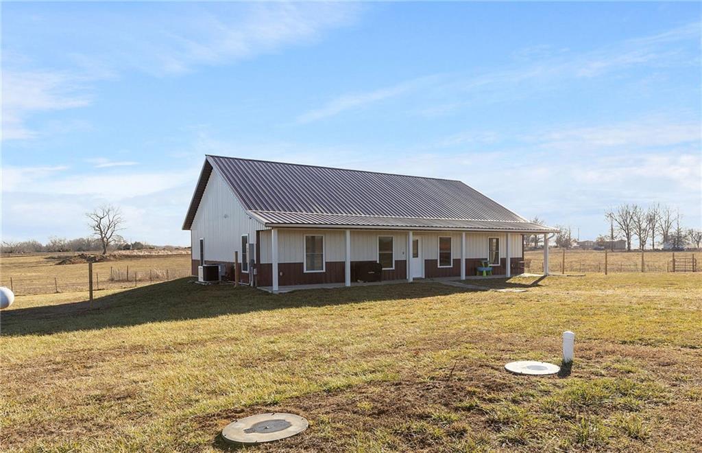 2710 NE Cc Hw, Leeton, MO 64761