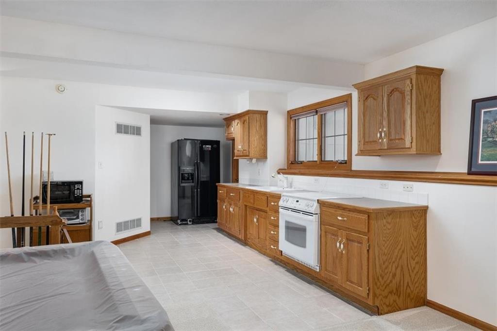 5710 W Goff Ct, Lawrence, KS 66047