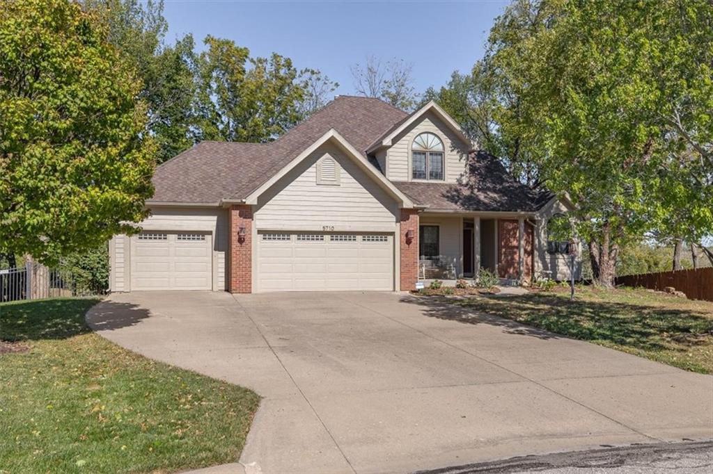 5710 W Goff Ct, Lawrence, KS 66047