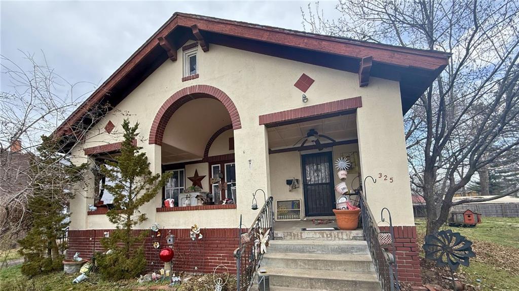 325 S Ash St, Nevada, MO 64772