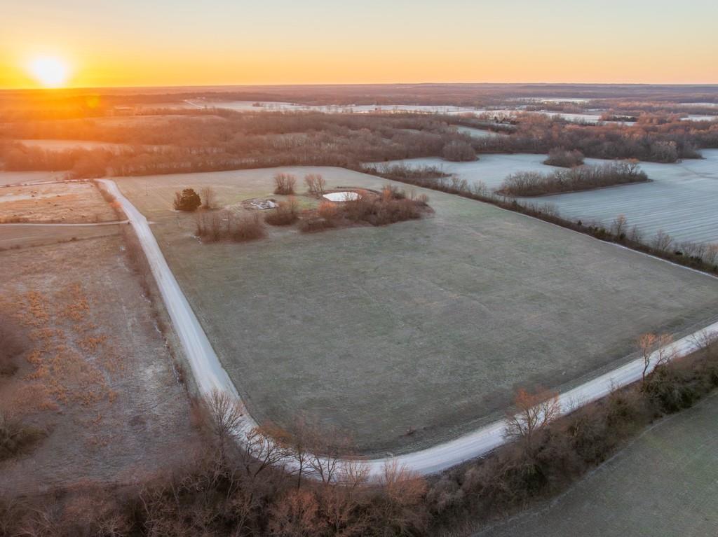 44507 E 349th St, Creighton, MO 64739