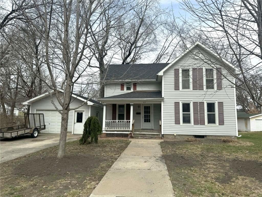 515 W 2nd St, Maryville, MO 64468
