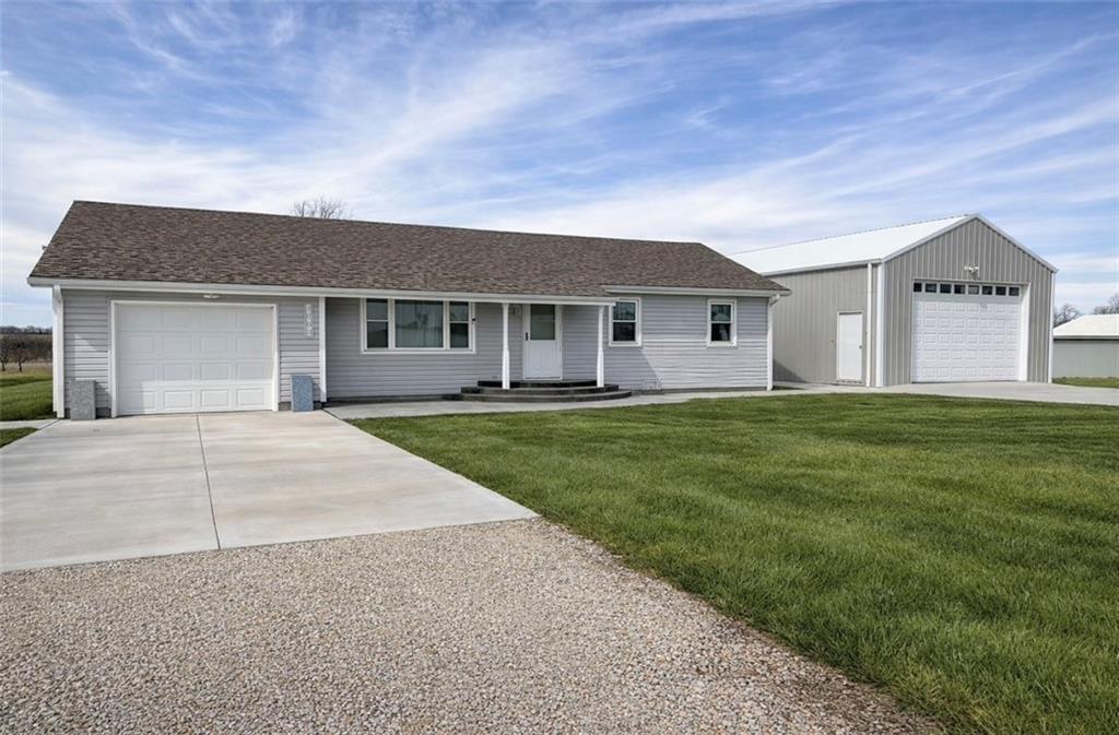 1002 S Hughes St, Hamilton, MO 64644