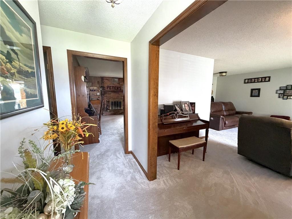 805 Fairlane Dr, Chillicothe, MO 64601