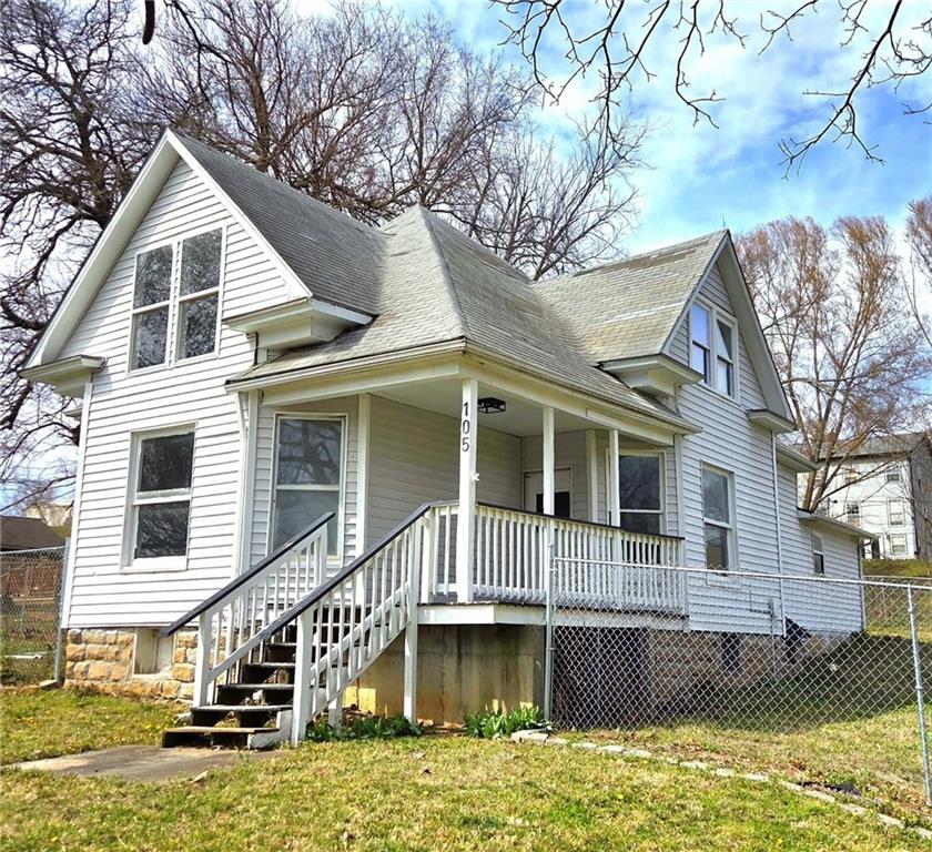 105 E 10th St, Pleasanton, KS 66075