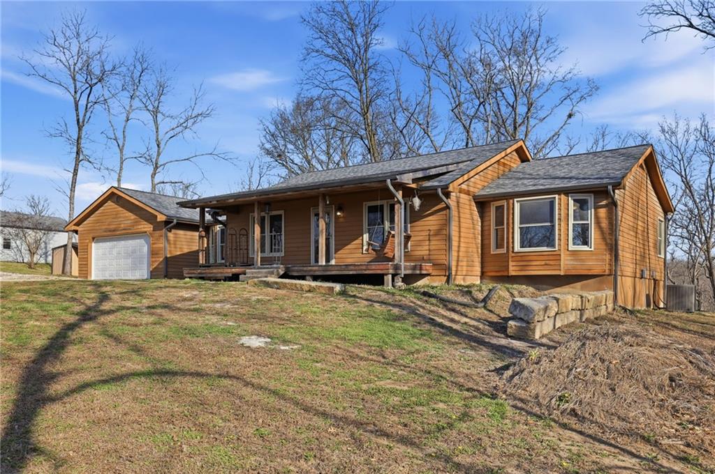 19251 Bolling Rd, Lawson, MO 64062