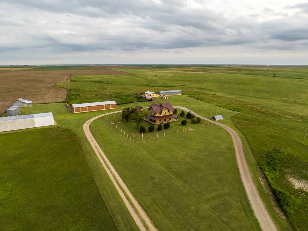 2680 Grants Villa Rd, Victoria, KS 67671