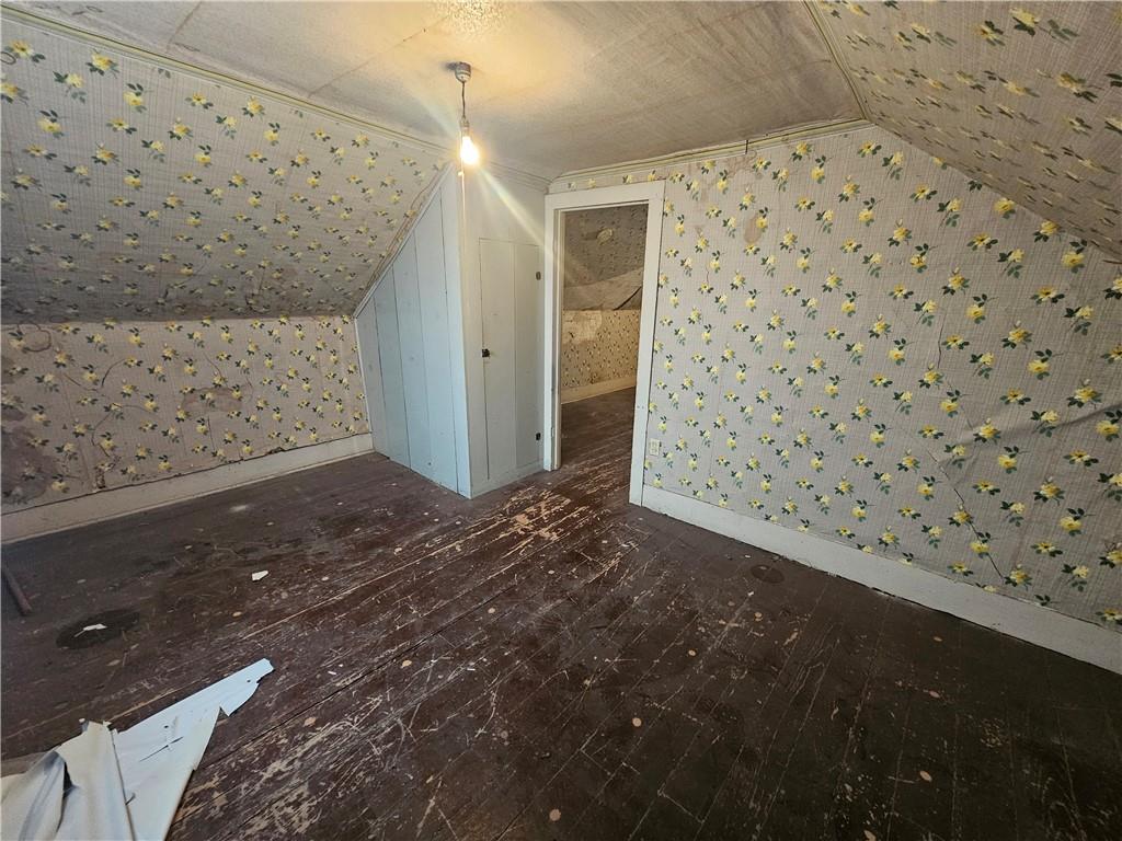 302 E Bird St, Hamilton, MO 64644