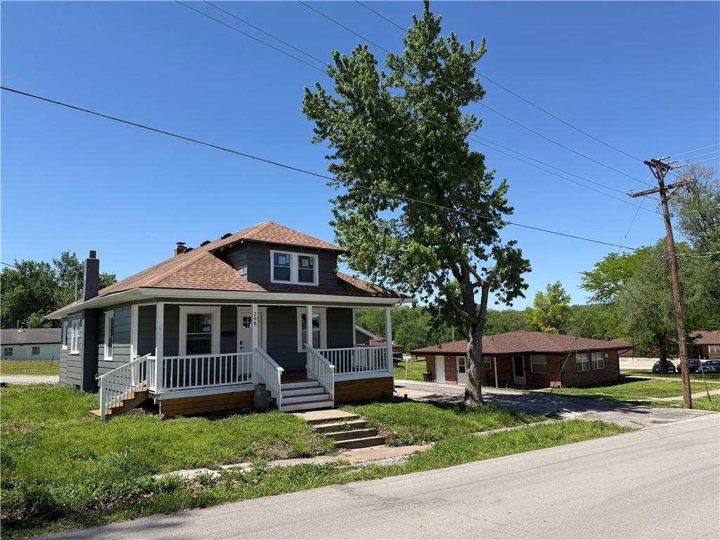 208 N Camden St, Richmond, MO 64085