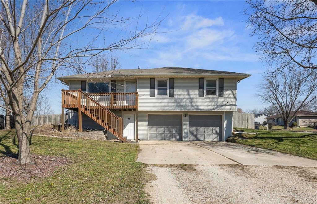 271 NW 75 Rd, Centerview, MO 64019
