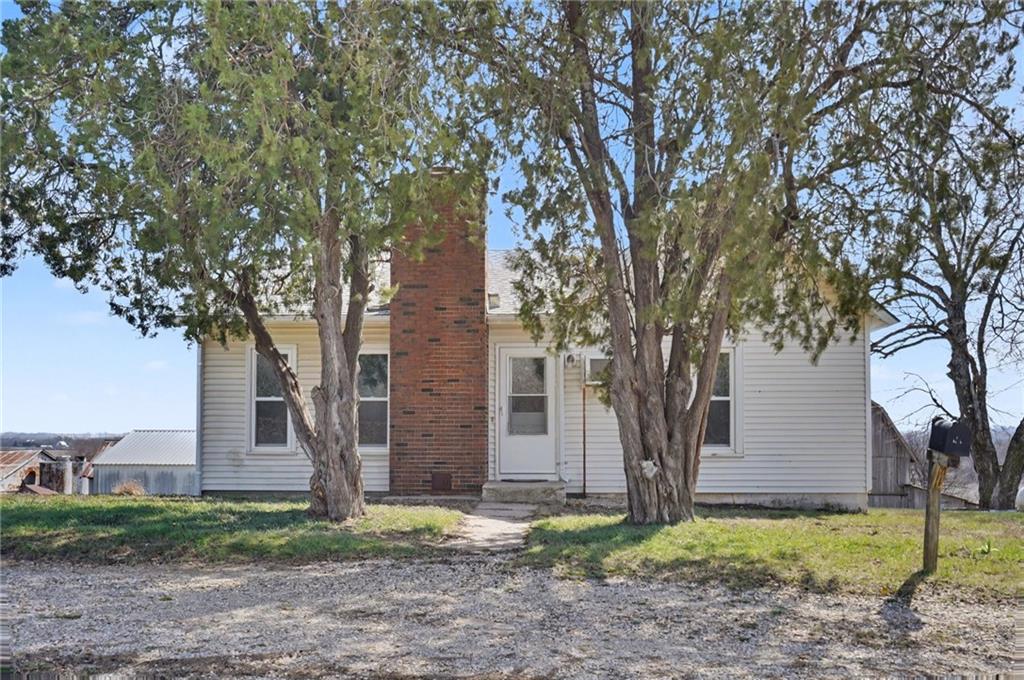451 N 200 Rd, Overbrook, KS 66524