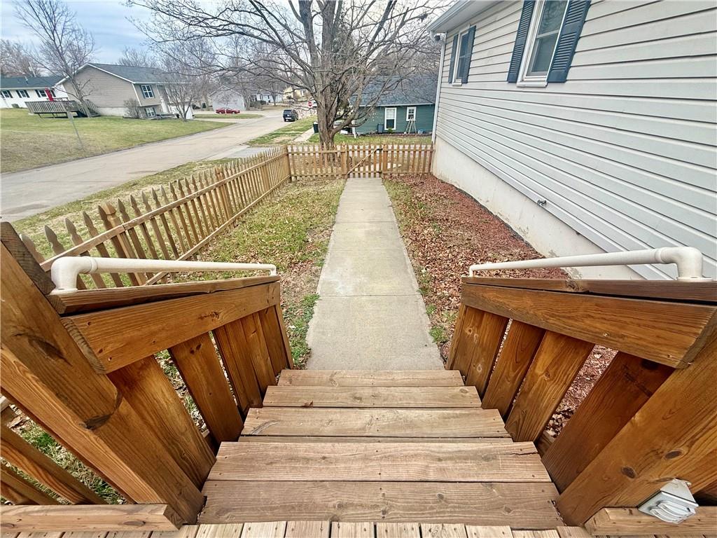 422 E Thompson St, Maryville, MO 64468