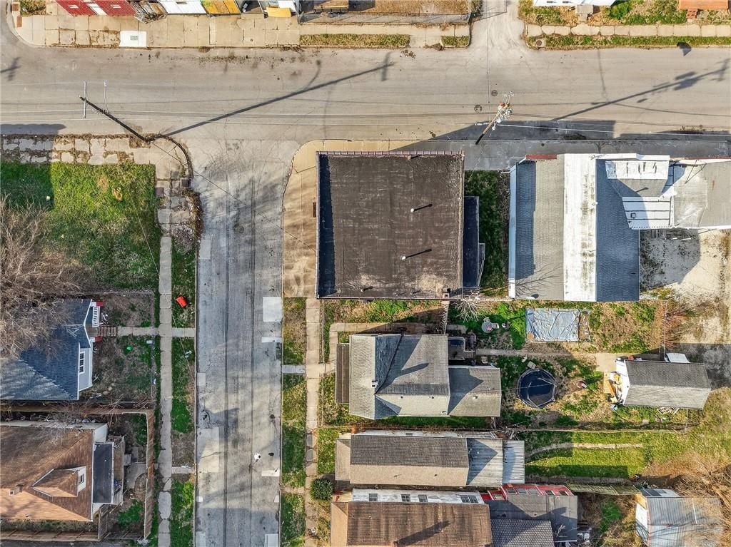 1802 Olive St, St Joseph, MO 64507
