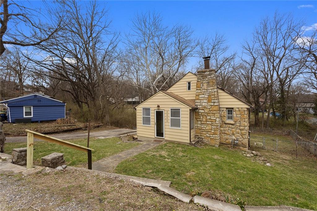 3550 NW Edgewater Trl, Kansas City, MO 64151