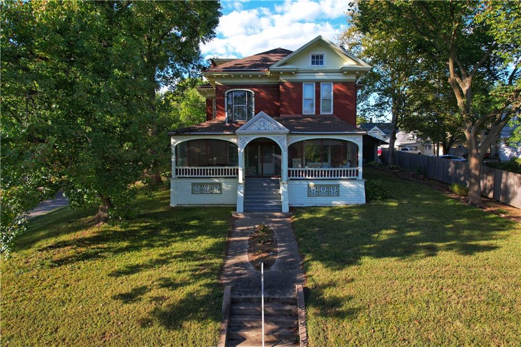 400 N 3rd St, Atchison, KS 66002