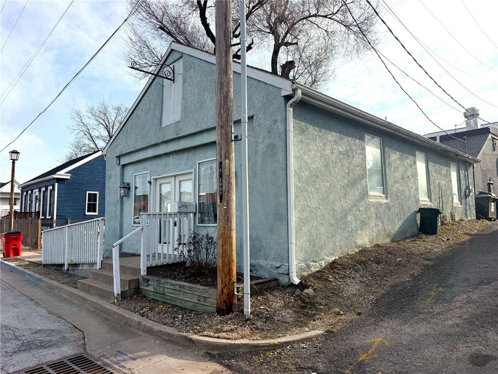 206 S 12th St, Lexington, MO 64067