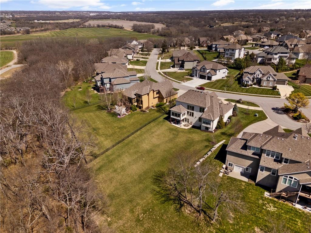 16258 Canterbury Rd, Overland Park, KS 66085