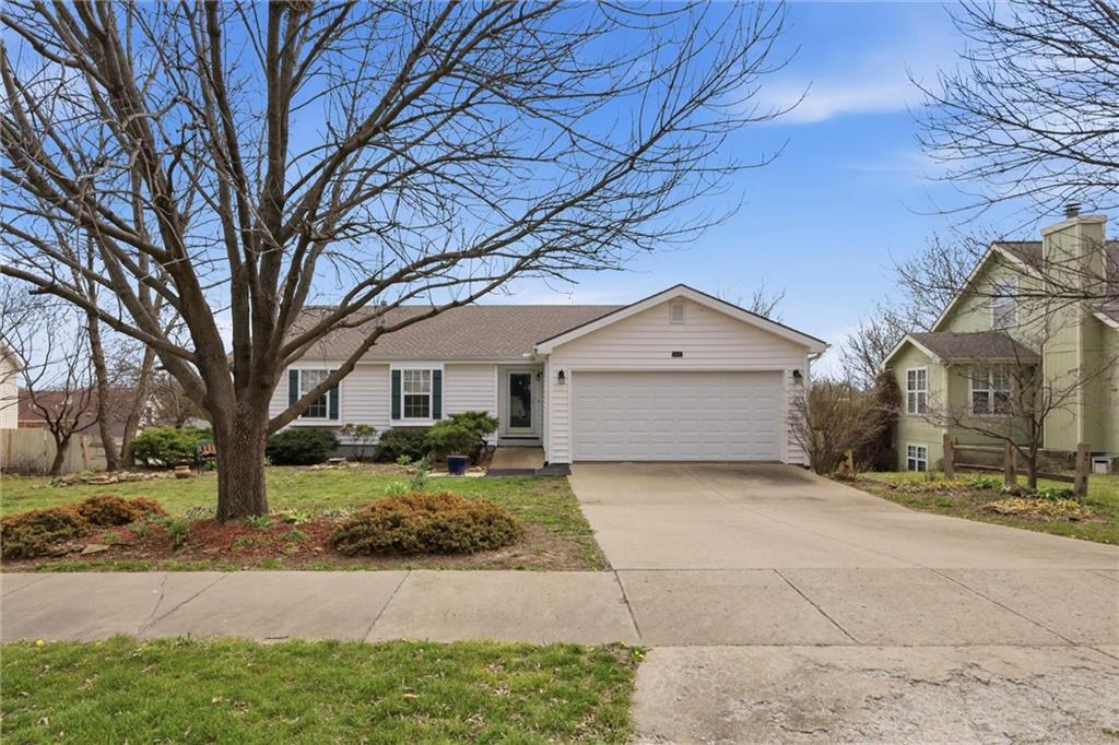 4805 W 25th St, Lawrence, KS 66047