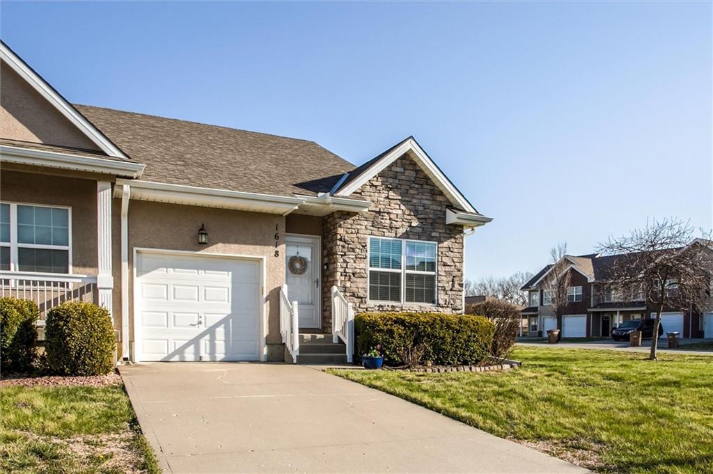 1618 Ridgeway Dr, Raymore, MO 64083