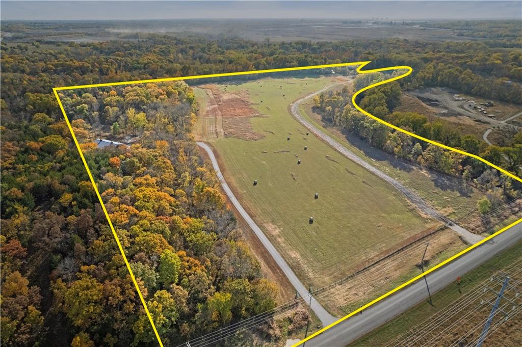 33345 West 95th St, De Soto, KS 66018