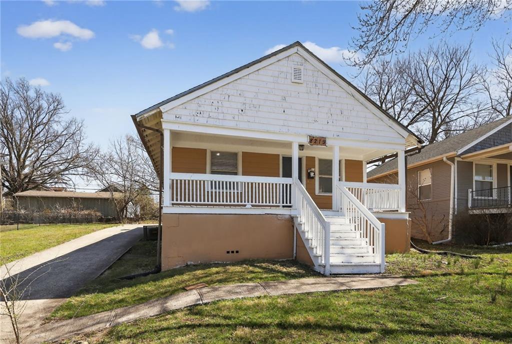 8219 Wayne Ave, Kansas City, MO 64131