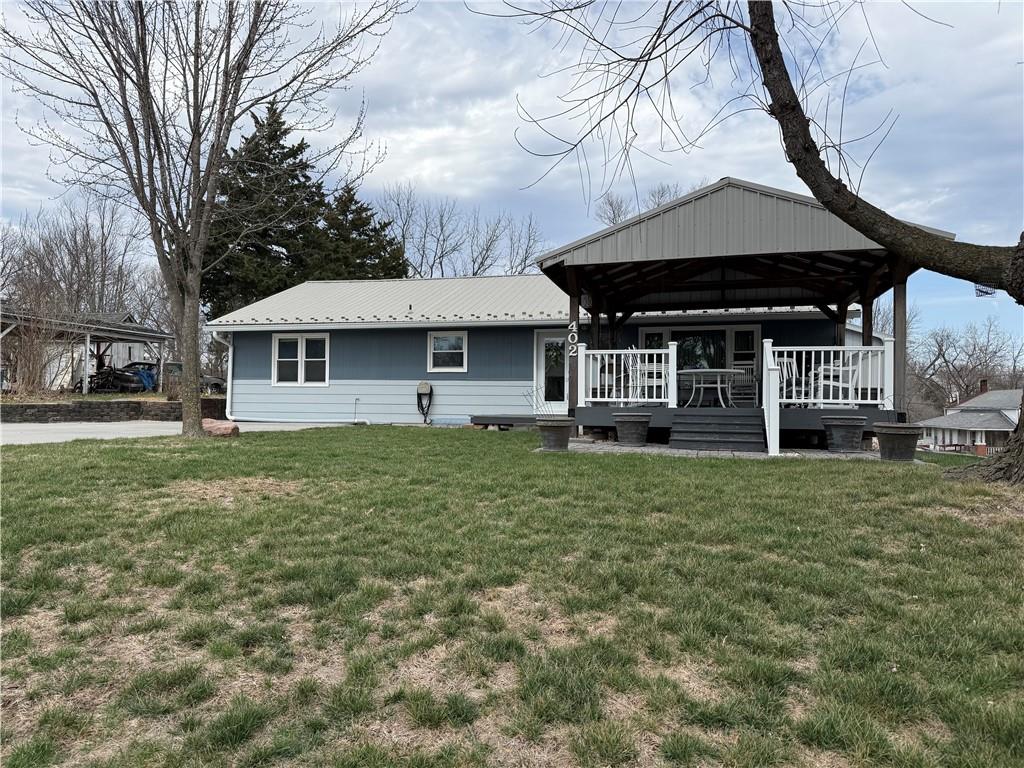 402 W 4th St, Stewartsville, MO 64490